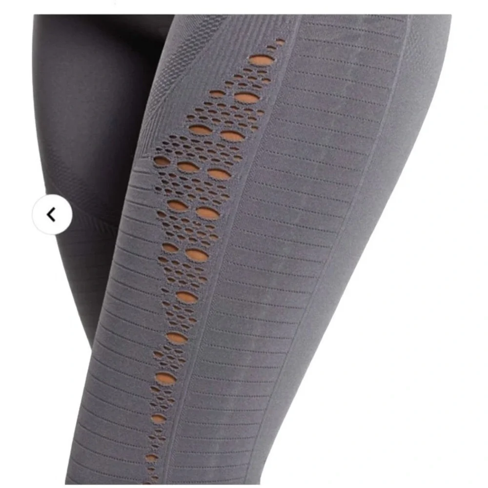 Gymshark Energy+ Seamless Cropped Leggings Gray - Picture 3 of 10